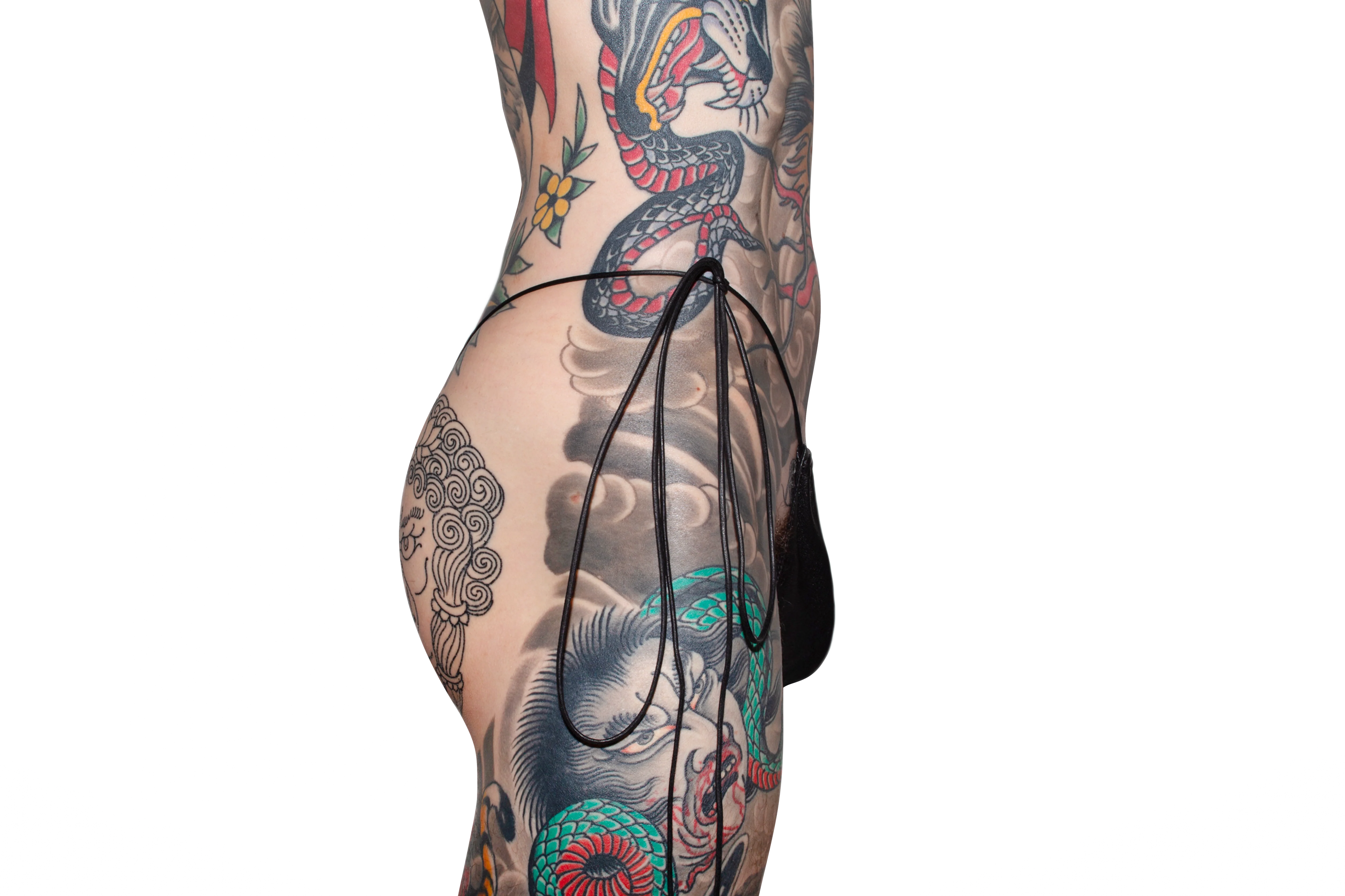 CINCHED SIDE TIE THONG | LEATHER | BLACK - Image 7